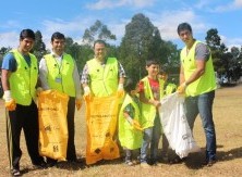 On Sunday 6 March 2016 CLEAN UP AUSTRALIA DAY villa Vista Park Minto 